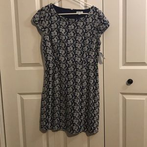 Old navy NWT navy dress with white stitching